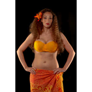 What a blast to get to shoot with a gorgeous Tahitian Dancer.  Ne-Ne was looking for shots to use to promote herself, and I got an opportunity to shoot something truly beautiful and interesting.